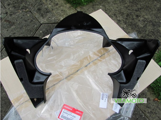 Plast kolem budiku Honda CBR 125 (2007-2010)