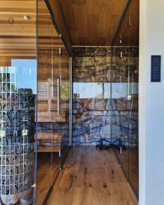 Saunový svět může být i u Vás doma...www.vitro.cz . . . . . . .