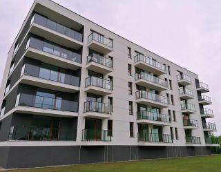 Systémové zábradlí TROFEO....www.vitro.cz . . . . . . . . . . . . #inovation #architecture #blackdesign #glass...