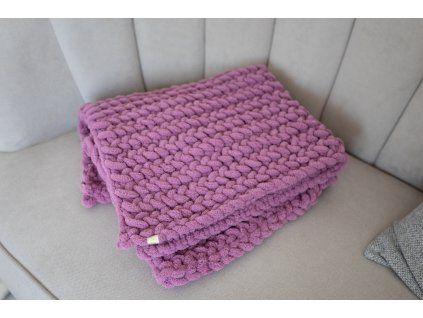 Dětská háčkovaná deka tmavě růžová – do kočárku a postýlky  55×70 cm, OEKO-TEX