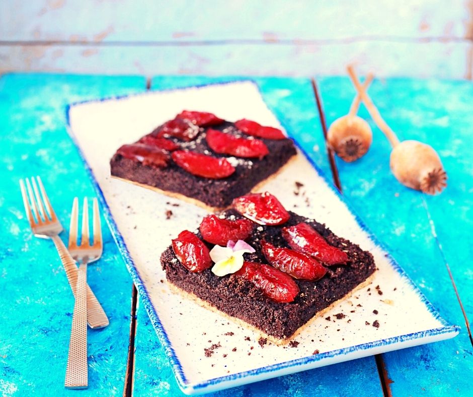 Poctivý makovo švestkový koláč