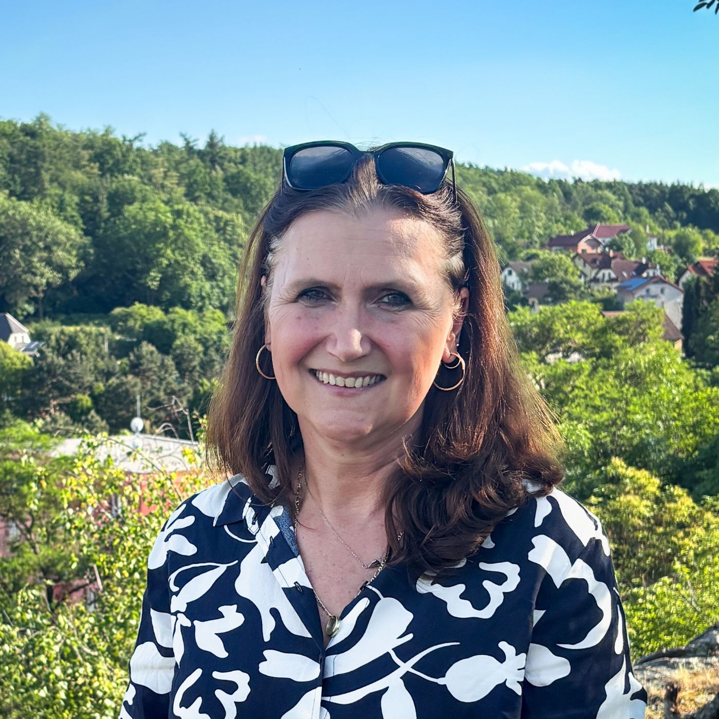 7 | PhDr. Galina JAROLÍMKOVÁ