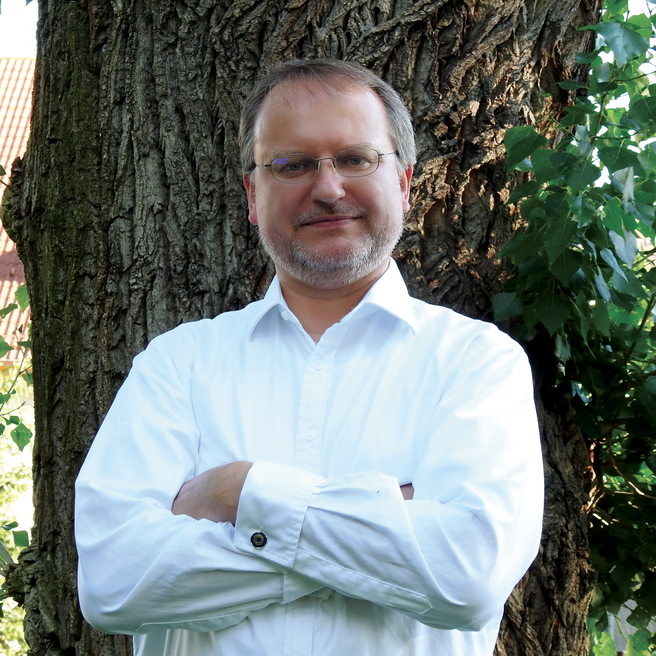 4 | Mgr. Daniel KOŠTOVAL