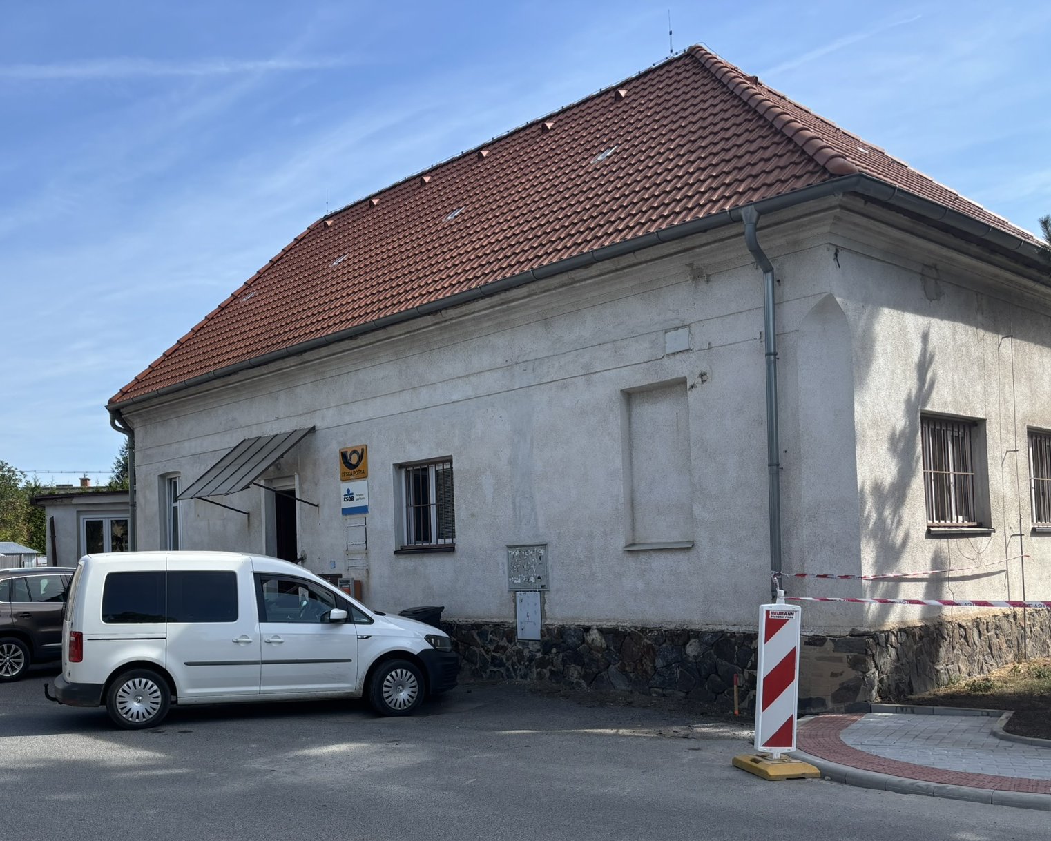 Odkup budovy České pošty ve Velkých Přílepech