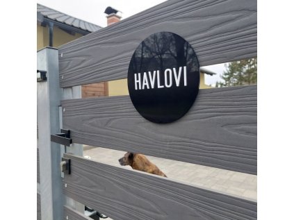 VIZUALI.CZ Rodinná jmenovka na plot, dveře či fasádu kulatá z plexiskla