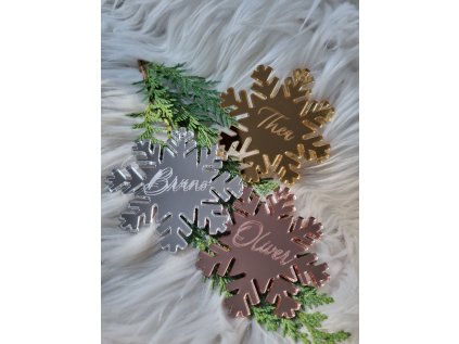 Vánoční ozdoba VLOČKA PLEXI se jménem