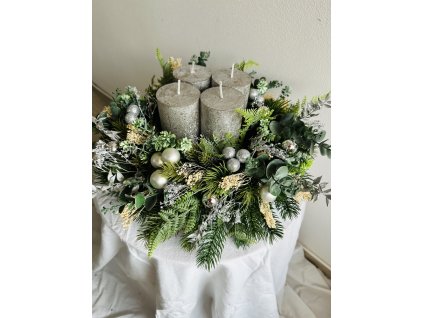 Adventní věnec SILVER DELUXE umělý
