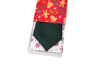 Tmavě zelená matná luxusní pánská kravata + kapesníček do saka (vánoční dárková sada)