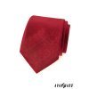 Červená kravata s čárkovaným vzorem