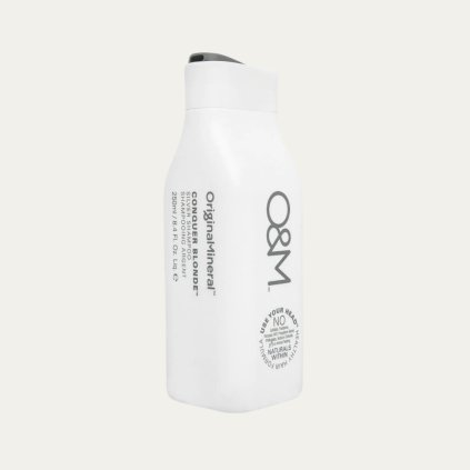 O&M Conquer Blonde Šampón 250 ml
