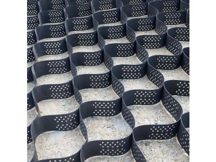 Geomreža Geocel ENS Economic  340 mm, výška=10 cm, hrúbka 1,3 mm, 2,6 x 6,3 m, 36 buniek/m2, čierna, perforovaná