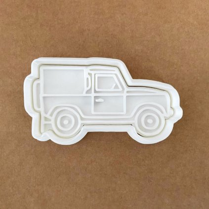 LandRoverDefenderSide In 01