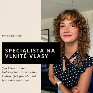 Spolu tvoříme tým. Petra Chrástecká✂️💇‍♀️👩‍🦱 Vlnité a kudrnaté vlasy 👩‍🦱 vyžadují zvláštní péči, a proto je nezbytné...