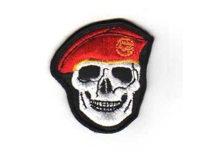 Nášivka Lebka s baretem - červená