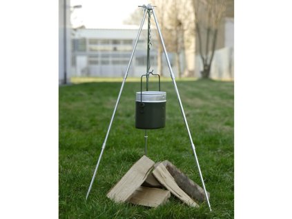 Skládací trojnožka na kotlík