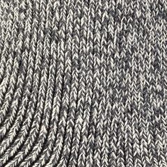 Detail materiálu – složení: 95 % vlna (merino), 5 % elastan