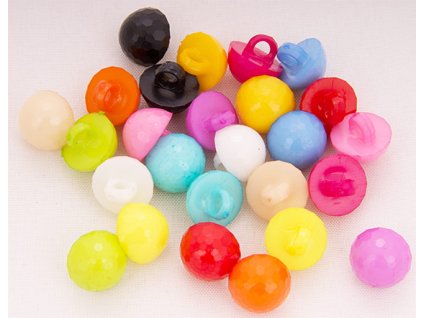Knoflík 11 mm  pecka VICA