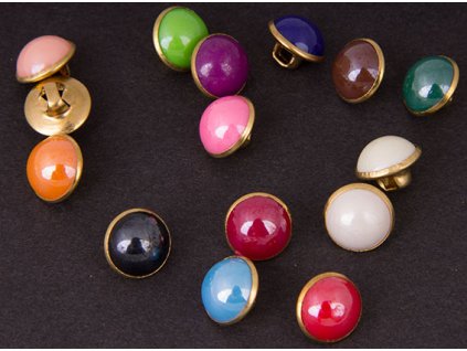 Knoflík 10 mm pecka DEVO 1