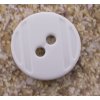 Knoflík 15 mm s hranou varianta bílý