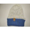 Ručně pletená bílo modrá zimní čepice. Vlnírna.