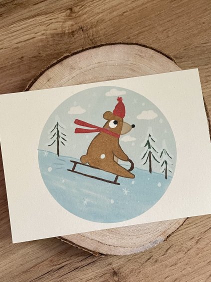 Pohlednice Sáňkující Méďa