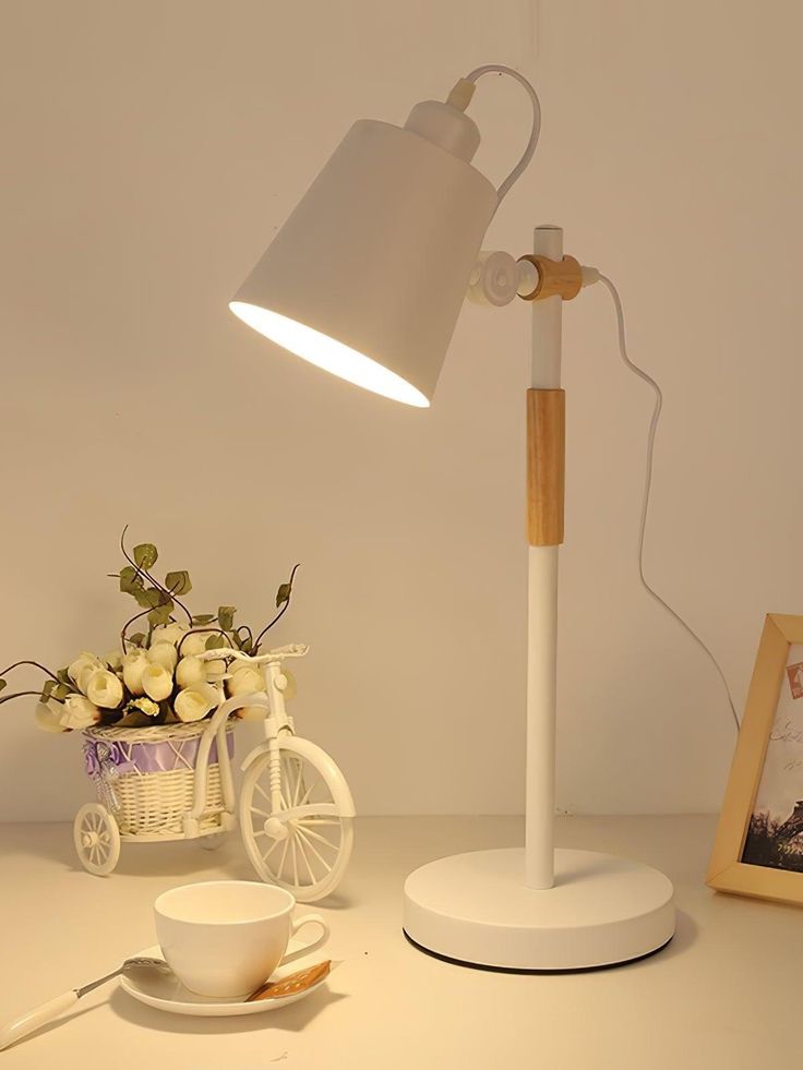 Lampa pre dobré osvetlenie pri pletení