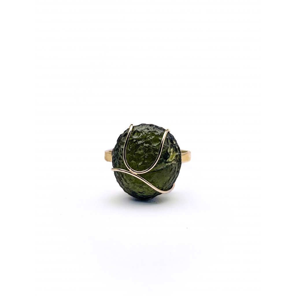 Moldavite ring in gold 2000091650007