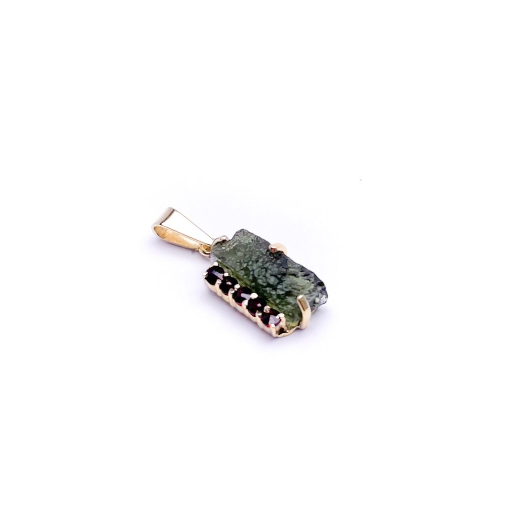 Moldavite pendant in gold with garnet 2000266660008
