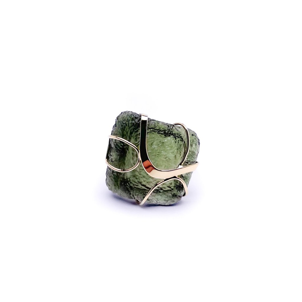 Moldavite ring in gold 2000292050002