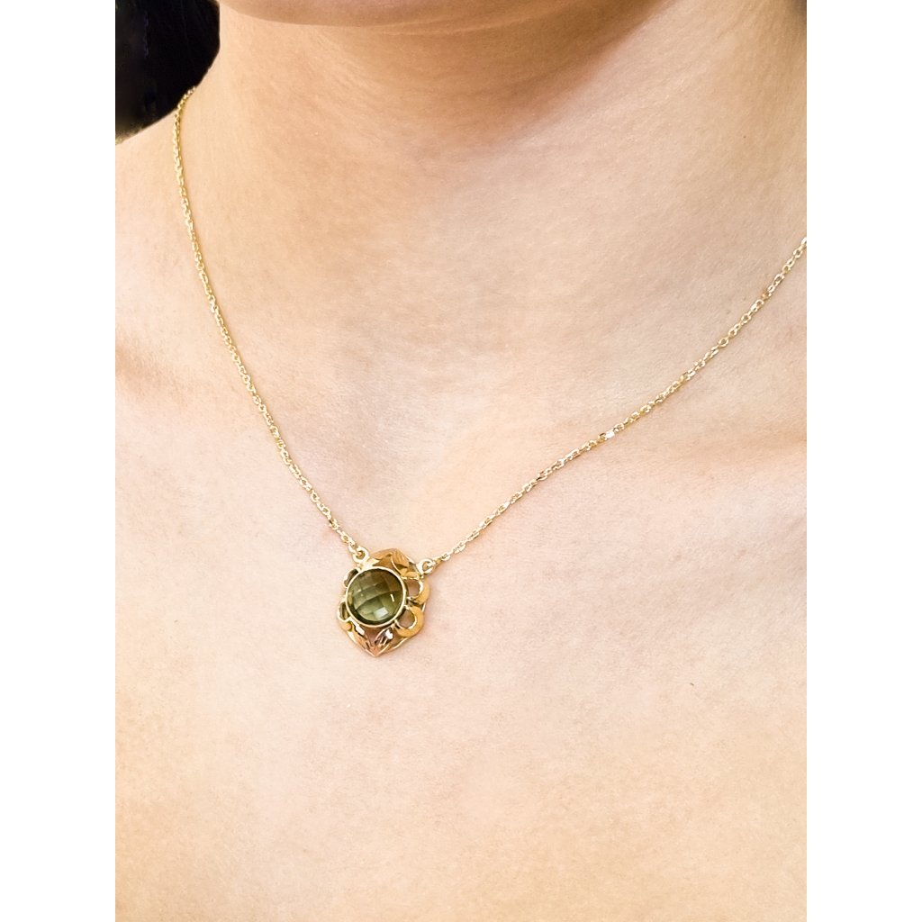 Gold necklace with Moldavite P2000266540003