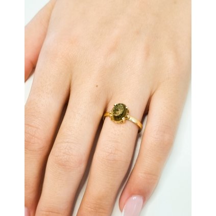 Zlatý prsten s vltavínem , polobrus P2000291290003