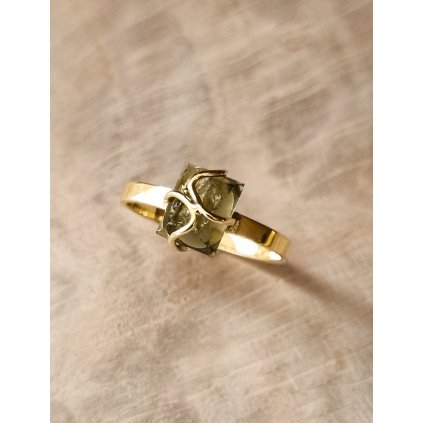 Zlatý prsten s vltavínem 2000336270007