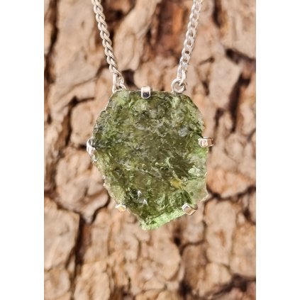 Stříbrný náhrdelník s vltavínem P39 0015