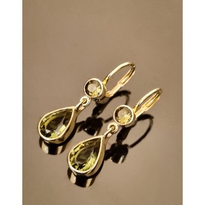 Zlaté visací náušnice s vltavíny ve tvaru kapek P20 0077