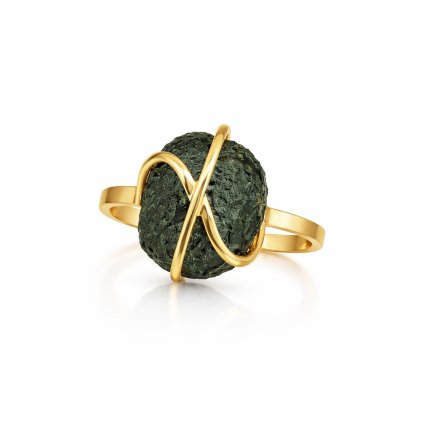 neopracovanby vltavin, prsten obaleny ve zlatě