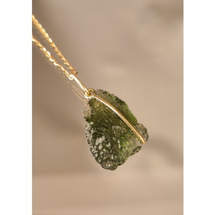 Zlatý přívěsek s vltavínem P25 0055