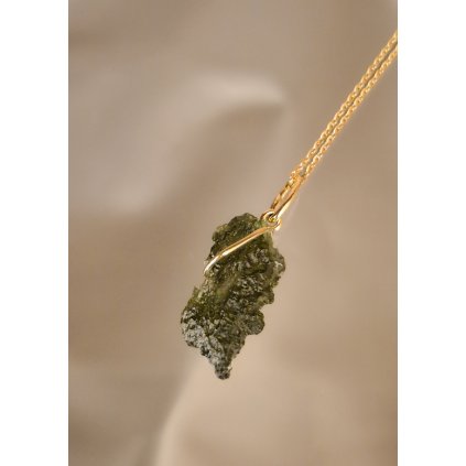 Zlatý přívěsek s vltavínem 25 0073