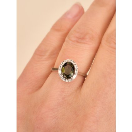 Stříbrný prsten s vltavínem a zirkony 2000352790008 A