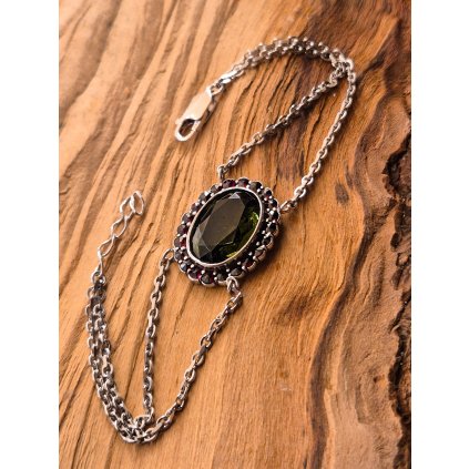 Stříbrný náramek s vltavíny a granáty P33 0005