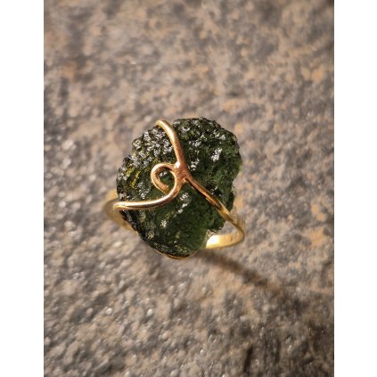 Zlatý prsten s vltavínem P200039000000