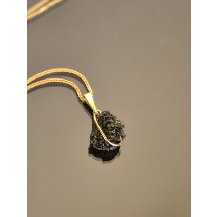 Zlatý přívěsek s vltavínem P2000364520006