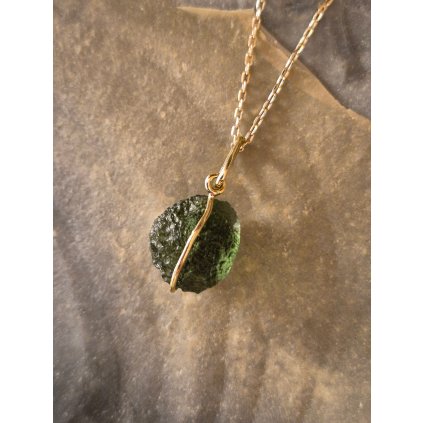 Zlatý přívěsek s vltavínem P25 0061