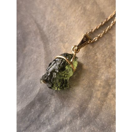 Zlatý přívěsek s vltavínem 25 0062