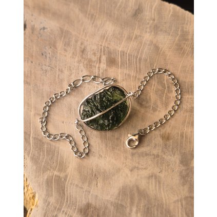 Stříbrný náramek s vltavínem P380010