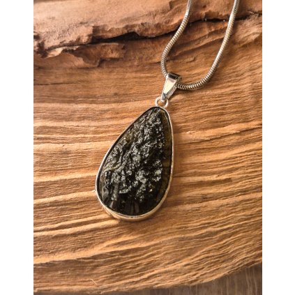 Stříbrný přívěsek  s vltavínem P31 0004