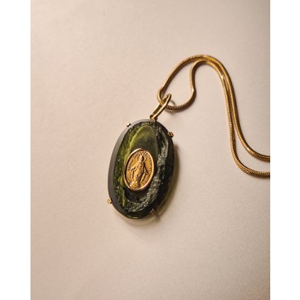 Zlatý přívěsek s vltavínem, ovál, polobrus P25 0025