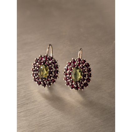 Stříbrné náušnice s vltavíny a granáty P46 0002