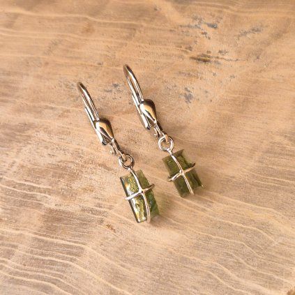 Stříbrné náušnice s vltavíny P32 0154