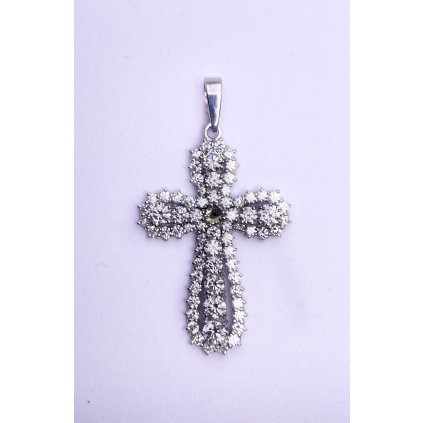 Stříbrný přívěsek kříž s broušeným vltavínem a zirkony P47 0004