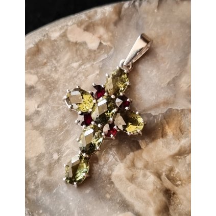 Moldavite pendant with garnet 2000171780006